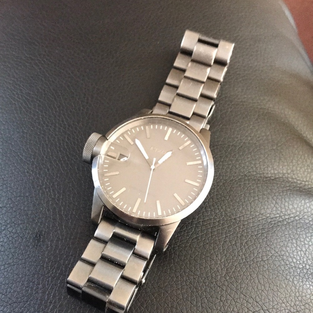 Nixon Watch - Picture 3 of 3